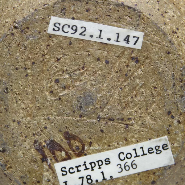 vase mark image